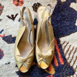 Vintage Bruno Magli shoes. Gold with wooden heel. Size 8.5 AA. Like new.
